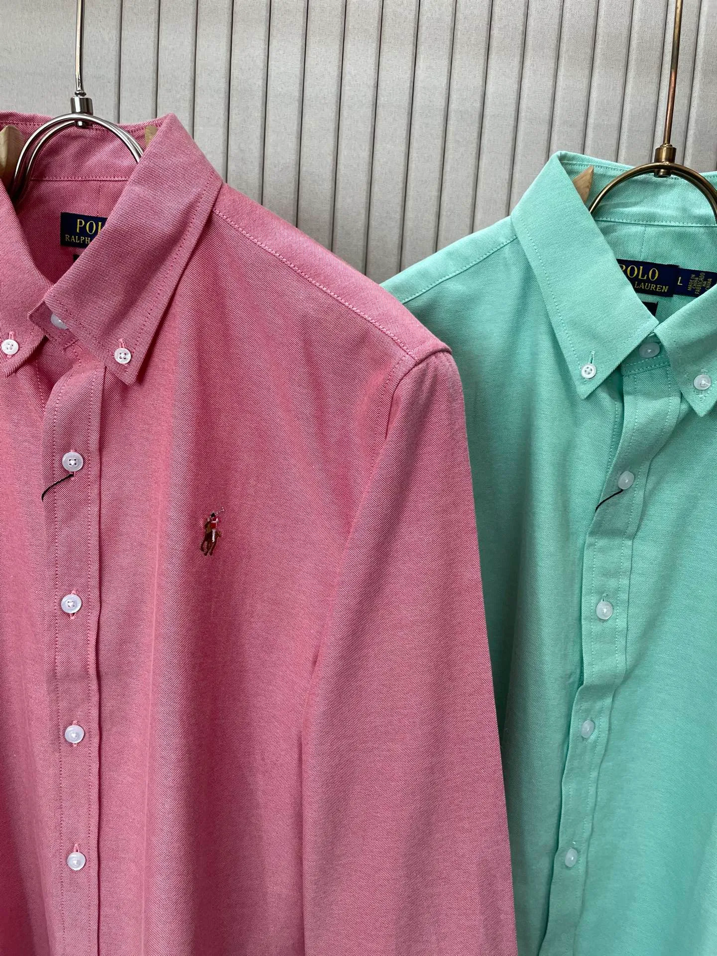 P220 🌸🌸🌸 POLO Ralph Lauren [High Quality] Classic shirt! Classic casual shirt made of pure cotton fabric with unique design, simple, clean and classic version design. It is a versatile style that can be switched at will. The fabric feels soft and delicate, highly breathable, close to the skin and comfortable to wear. It can be worn alone as an inner layer. Its versatile performance is beyond your imagination! The upper body of the ready-to-wear is simple and classic yet elegant! Size:M-XXL